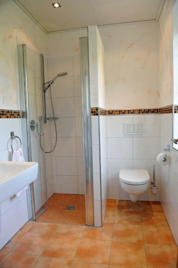 Gaestehaus Vinaria Kinheim Luaran gambar